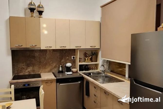 Shtepi me qera 1+1 ne Tirane - 370 Euro