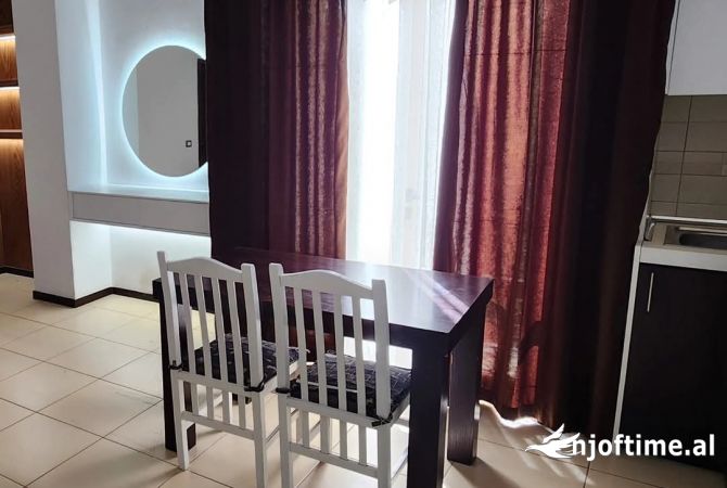Shtepi me qera 1+1 ne Tirane - 370 Euro