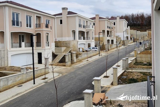 Casa in vendita 5+1 a Tirana - 970,000 Euro