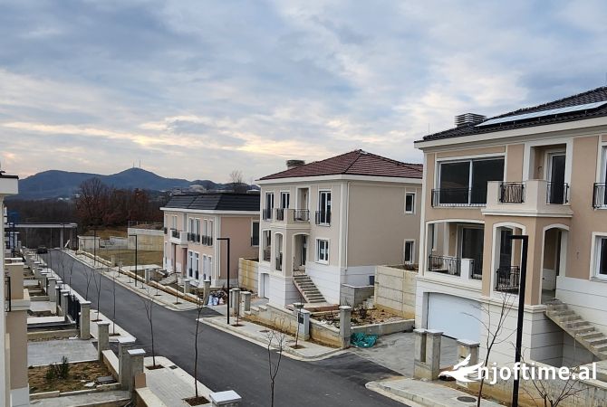 Casa in vendita 4+1 a Tirana - 970,000 Euro