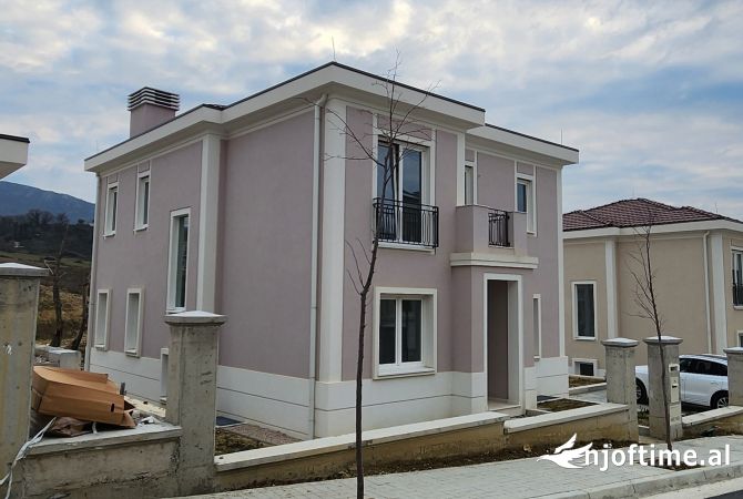 House for Sale 4+1 in Tirana - 970,000 Euro