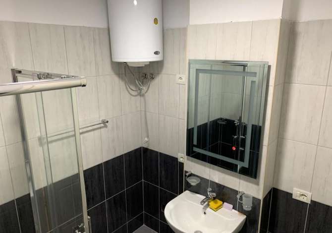 Shtepi me qera Apartament ne Tirane, 2+1, Mobilimi E mobiluar, Pagesa 500  Euro.