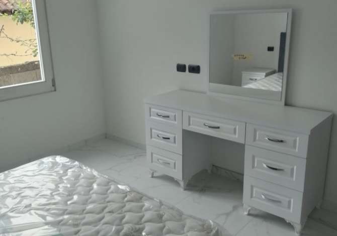 Shtepi me qera 2+1 ne Tirane - 400 Euro