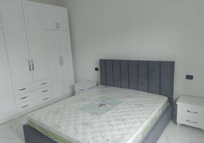 Shtepi me qera Apartament ne Tirane, 2+1, Mobilimi E mobiluar, Pagesa 400  Euro.