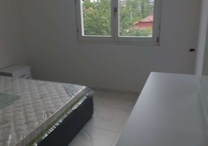 Shtepi me qera Apartament ne Tirane, 2+1, Mobilimi E mobiluar, Pagesa 400  Euro.