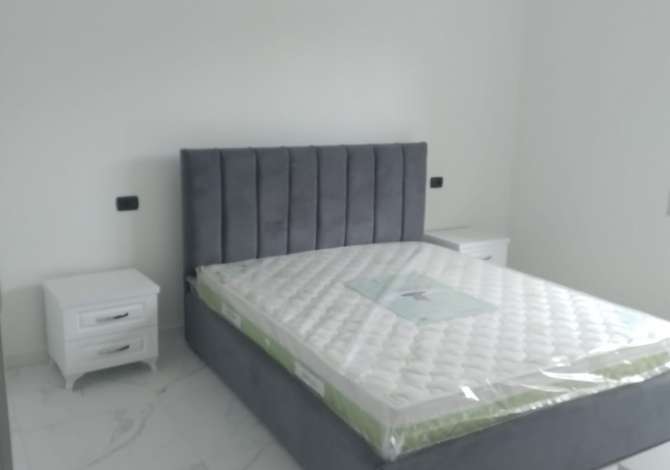 Shtepi me qera 2+1 ne Tirane - 400 Euro