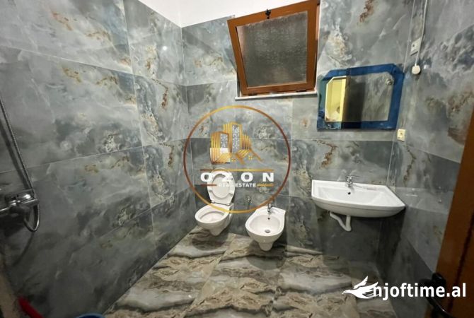 Shtepi ne shitje Apartament ne Tirane, 3+1, Mobilimi E mobiluar, Pagesa 350,000  Euro.