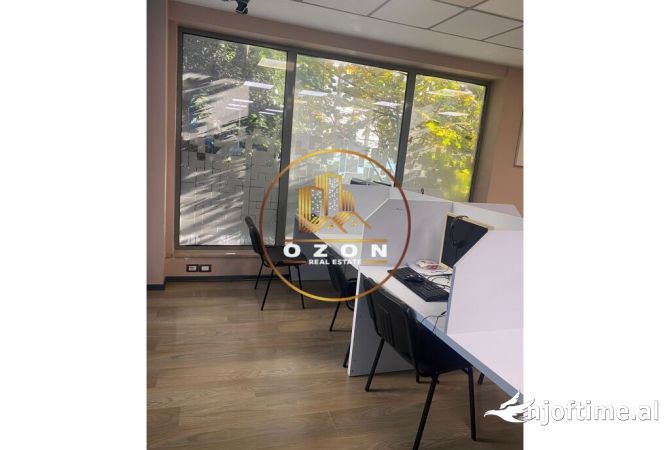 Ambient biznesi me qera 3+1 ne Tirane - 3,500 Euro