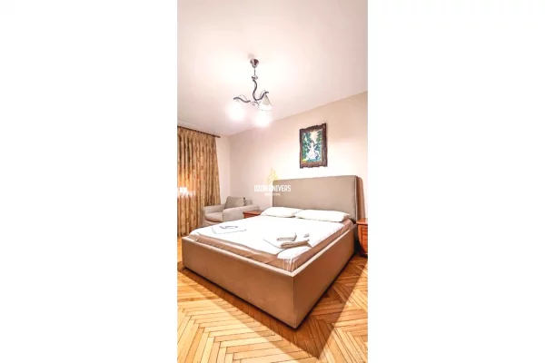 Shtepi me qera Apartament ne Tirane, 2+1, Mobilimi E mobiluar, Pagesa 70,000  Leke.