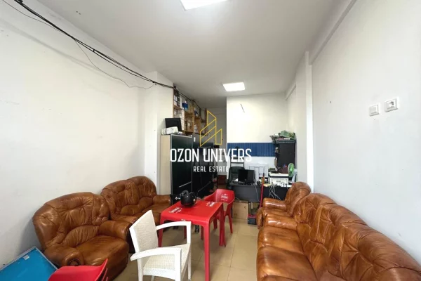 Ambient biznesi ne shitje 3+1 ne Tirane - 16,983,000 Leke