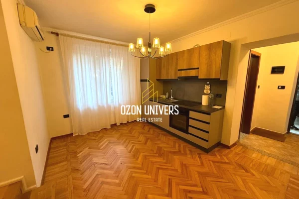 Apartament 1+1 me qira, tek Shkolla e Baletit!