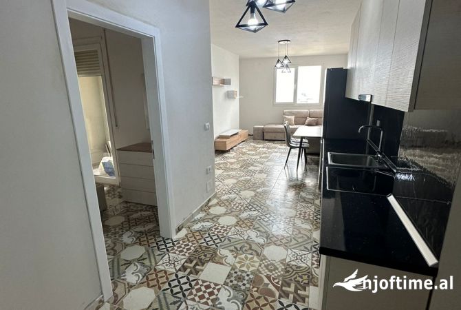 Shtepi me qera 1+1 ne Tirane - 450 Euro