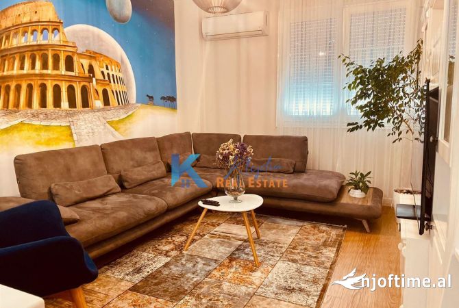 Shtepi me qera 2+1 ne Tirane - 800 Euro