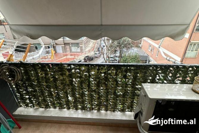 Shtepi me qera Apartament ne Tirane, 1+1, Mobilimi E mobiluar, Pagesa 750  Euro.