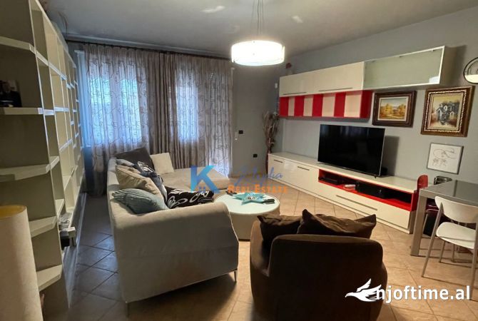 Shtepi me qera 2+1 ne Tirane - 800 Euro