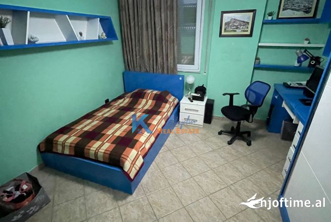 Shtepi me qera Apartament ne Tirane, 2+1, Mobilimi E mobiluar, Pagesa 800  Euro.