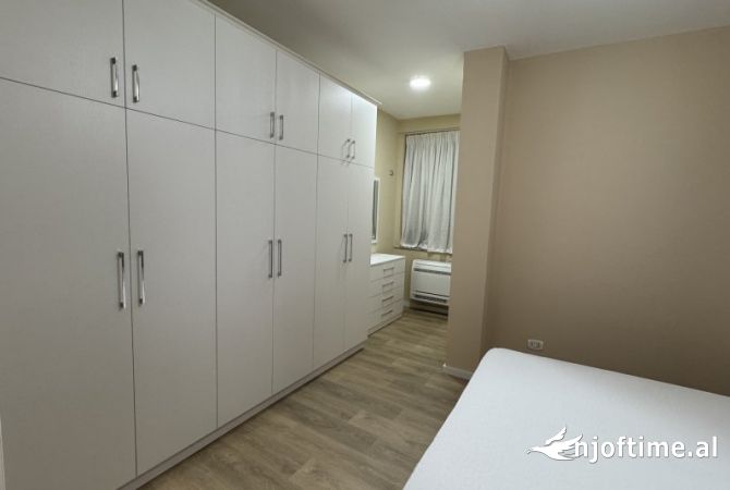 Shtepi me qera Apartament ne Tirane, 1+1, Mobilimi E mobiluar, Pagesa 60,000  Leke.