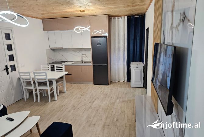 Shtepi me qera 1+1 ne Tirane - 450 Euro