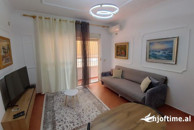 Shtepi me qera 1+1 ne Tirane - 500 Euro
