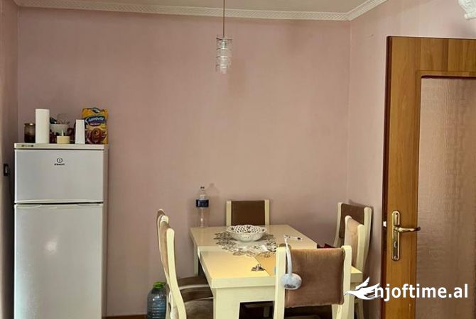 Shtepi me qera 1+1 ne Tirane - 35,000 Leke