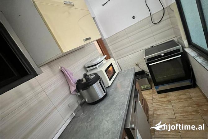 Shtepi me qera 1+1 ne Tirane - 35,000 Leke