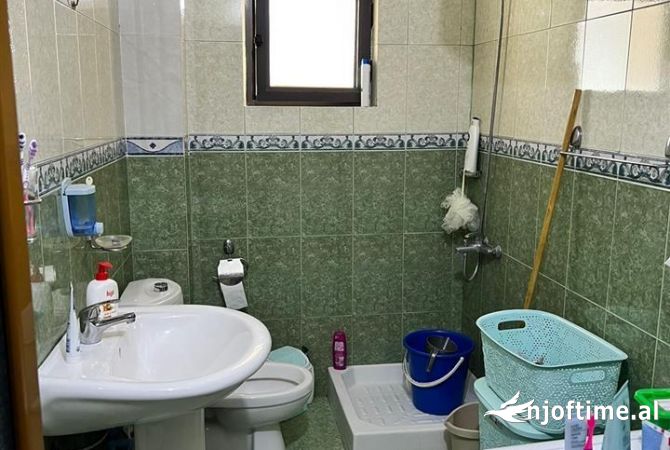 Shtepi me qera Apartament ne Tirane, 1+1, Mobilimi E mobiluar, Pagesa 35,000  Leke.