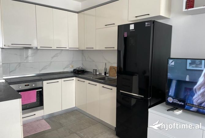 Shtepi me qera 1+1 ne Tirane - 400 Euro