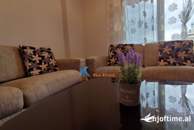 Shtepi me qera Apartament ne Tirane, 1+1, Mobilimi E mobiluar, Pagesa 600  Euro.