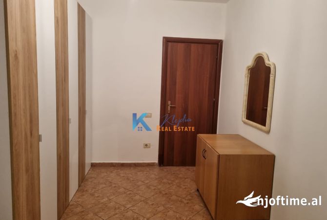 Shtepi me qera Apartament ne Tirane, 2+1, Mobilimi E mobiluar, Pagesa 48,000  Leke.