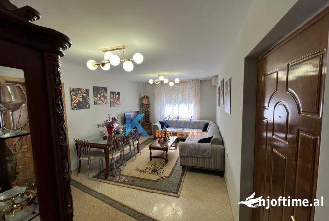 Shtepi me qera 2+1 ne Tirane - 500 Euro