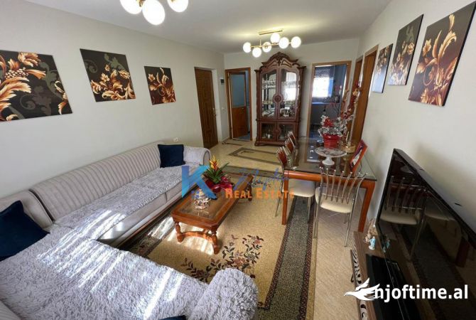 Shtepi me qera Apartament ne Tirane, 2+1, Mobilimi E mobiluar, Pagesa 500  Euro.