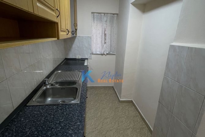 Shtepi me qera Apartament ne Tirane, 1+1, Mobilimi E mobiluar, Pagesa 500  Euro.