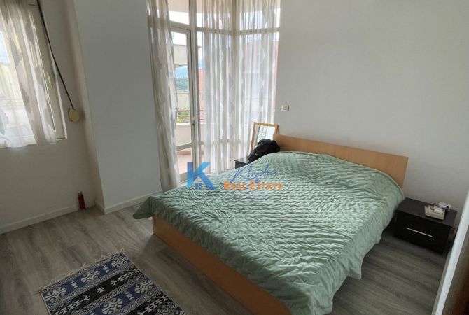 Shtepi ne shitje Apartament ne Tirane, 1+1, Mobilimi E mobiluar, Pagesa 145,000  Euro.