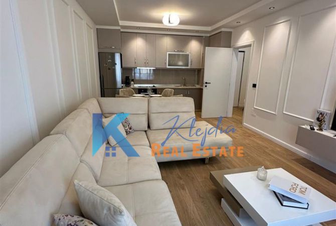 Shtepi me qera 1+1 ne Tirane - 60,000 Leke