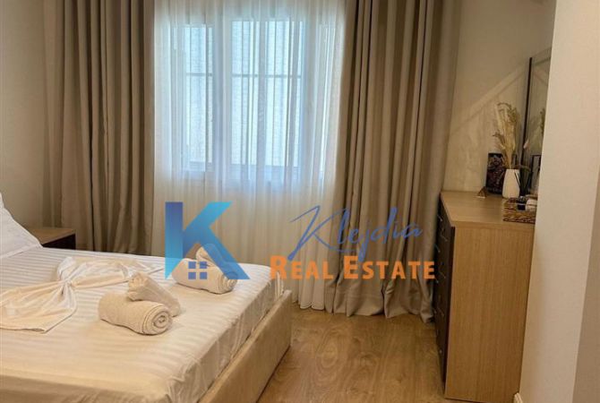 Shtepi me qera Apartament ne Tirane, 1+1, Mobilimi E mobiluar, Pagesa 60,000  Leke.