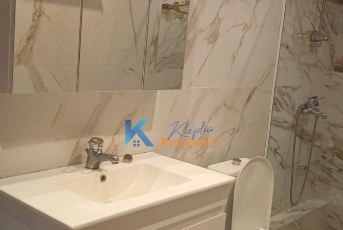 Shtepi me qera Apartament ne Tirane, 1+1, Mobilimi E mobiluar, Pagesa 50,000  Leke.