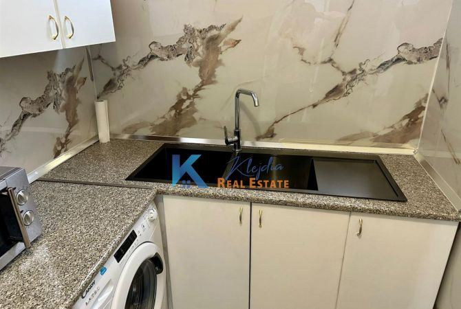 Shtepi me qera Apartament ne Tirane, 2+1, Mobilimi E mobiluar, Pagesa 55,000  Leke.