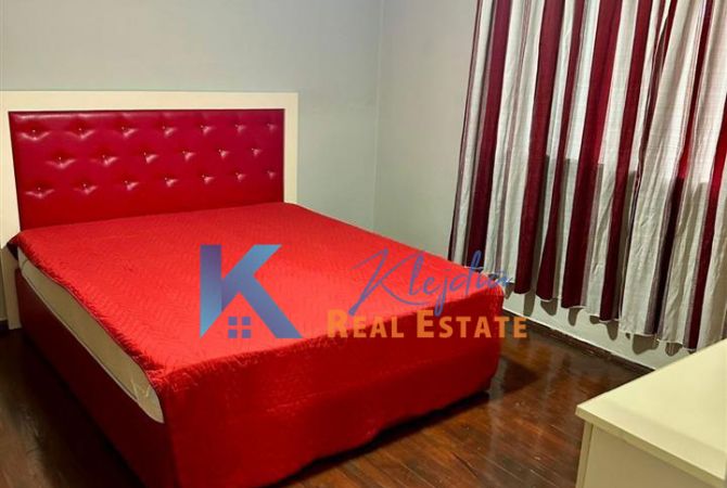 Shtepi me qera Apartament ne Tirane, 2+1, Mobilimi E mobiluar, Pagesa 55,000  Leke.