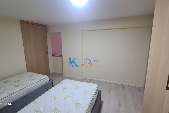 Shtepi me qera Apartament ne Tirane, 2+1, Mobilimi E mobiluar, Pagesa 600  Euro.
