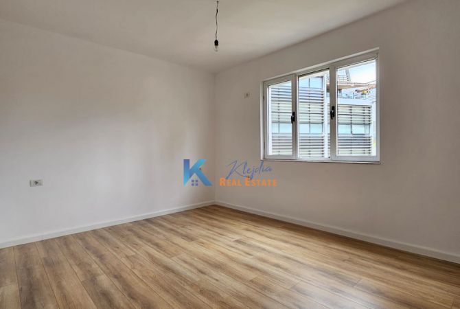 Shtepi ne shitje 1+1 ne Tirane - 130,000 Euro