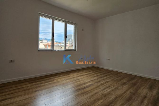 Shtepi ne shitje 1+1 ne Tirane - 130,000 Euro