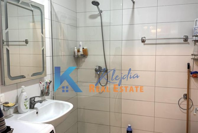 Shtepi me qera Apartament ne Tirane, 1+1, Mobilimi E mobiluar, Pagesa 600  Euro.