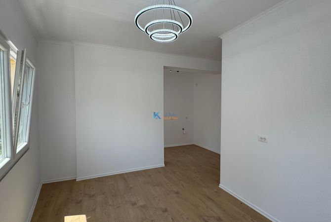 Shtepi ne shitje 1+1 ne Tirane - 93,000 Euro