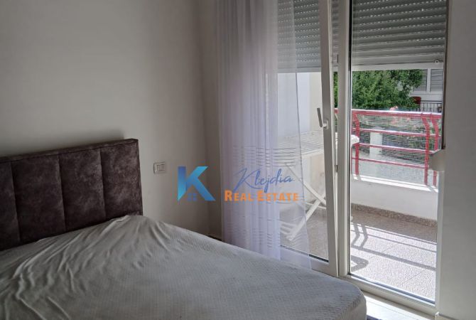 Shtepi me qera Apartament ne Tirane, 2+1, Mobilimi E mobiluar, Pagesa 500  Euro.