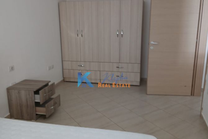 Shtepi me qera Apartament ne Tirane, 2+1, Mobilimi E mobiluar, Pagesa 500  Euro.