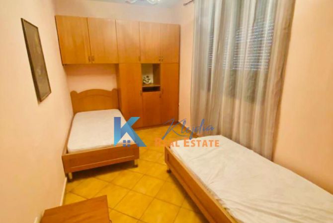 Shtepi me qera Apartament ne Tirane, 2+1, Mobilimi E mobiluar, Pagesa 580  Euro.
