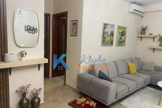 Shtepi me qera 1+1 ne Tirane - 50,000 Leke