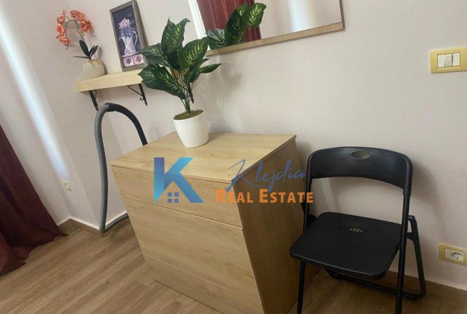 Shtepi me qera Apartament ne Tirane, 1+1, Mobilimi E mobiluar, Pagesa 50,000  Leke.