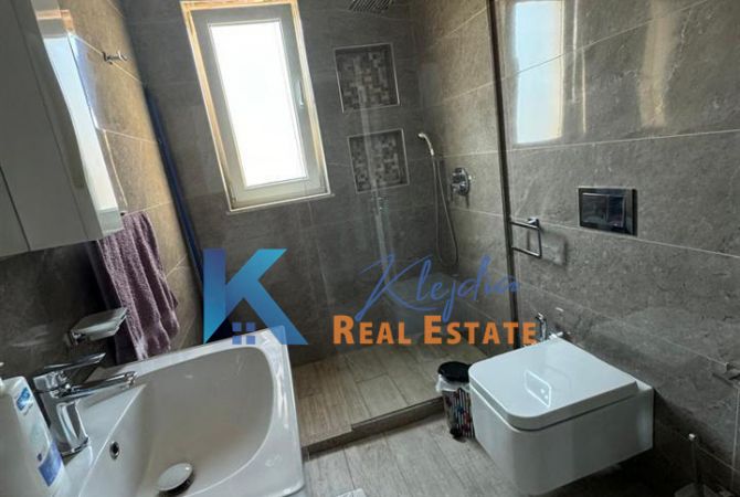 Shtepi me qera Apartament ne Tirane, 1+1, Mobilimi E mobiluar, Pagesa 60,000  Leke.