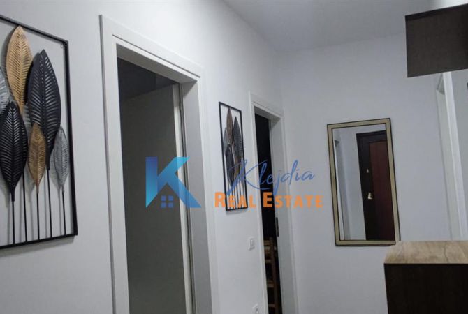 Shtepi me qera Apartament ne Tirane, 2+1, Mobilimi E mobiluar, Pagesa 45,000  Leke.